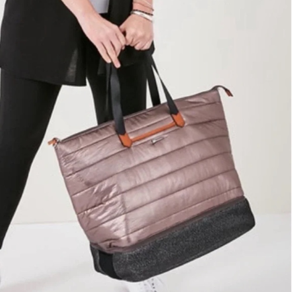 Stella & Dot Rose Gold Crush It Large Travel